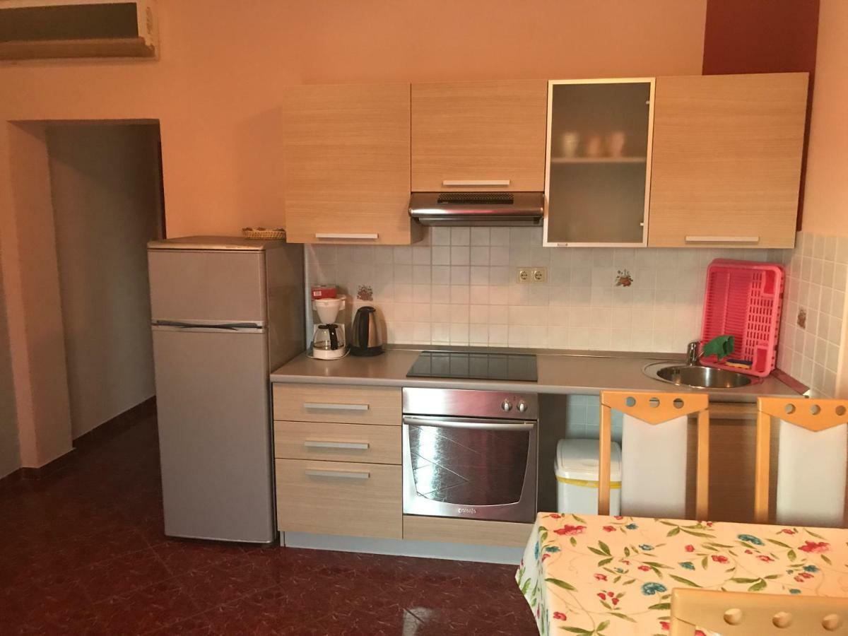 Apartmani Paulina Lopar Exterior photo